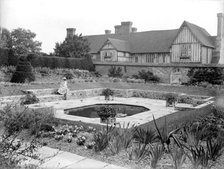 Sunken garden, Great Dixter, Northiam, East Sussex, 1928. Artist: Nathaniel Lloyd