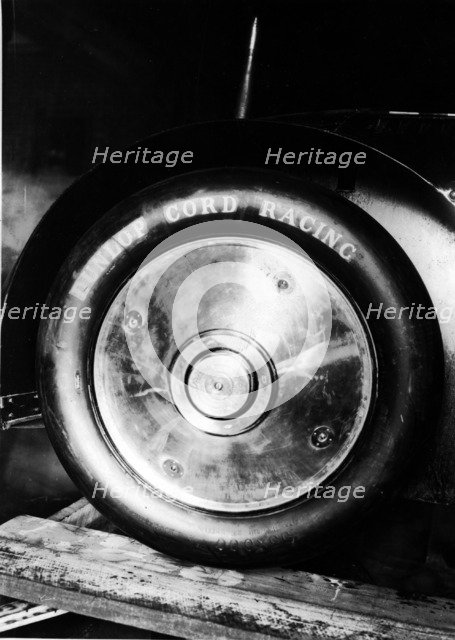 Sunbeam 1000hp World Land speed record attempt at Daytona 1927 Artist: Unknown.