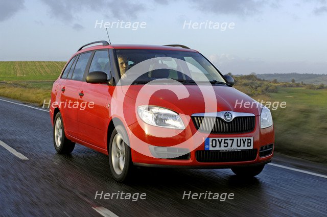 Skoda Fbia Estate  HTP 1-2  2007. Artist: Simon Clay.