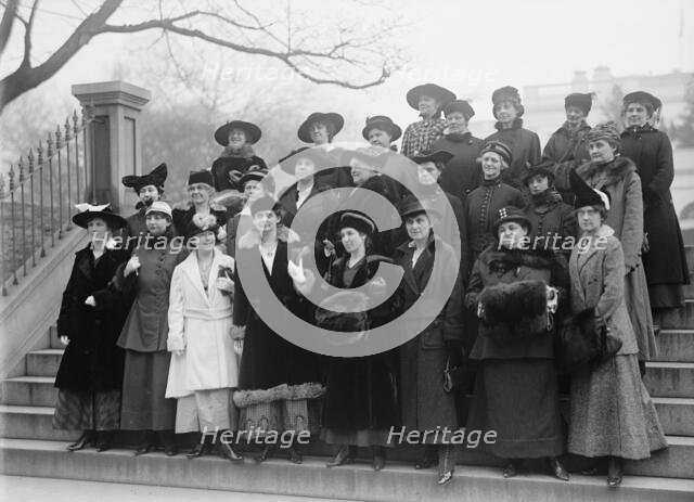 Labor Unions - Corset Buyers Assn. Delegation at White House, 1914. Creator: Harris & Ewing.