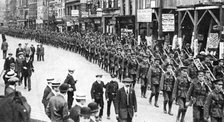 The Citizen Army of Territorials, Strand, London, First World War, 1914. Artist: Unknown
