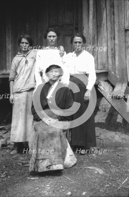 Mollie Broughton, Barbourville, Knox County, Kentucky, USA, 1916-1918. Artist: Cecil Sharp