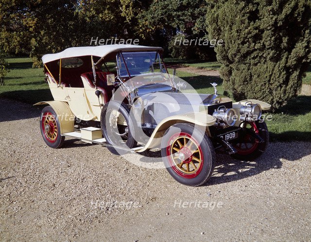 1909 Rolls-Royce Silver Ghost. Artist: Unknown