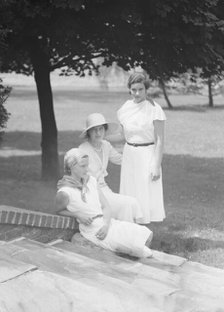 Brady, J.C., Mrs., and daughters, outdoors, 1931 July 14. Creator: Arnold Genthe.