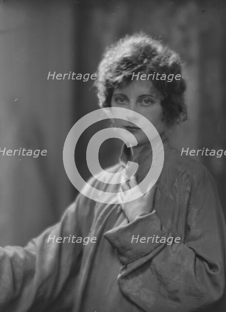 Marsh, Miss, portrait photograph, 1916. Creator: Arnold Genthe.