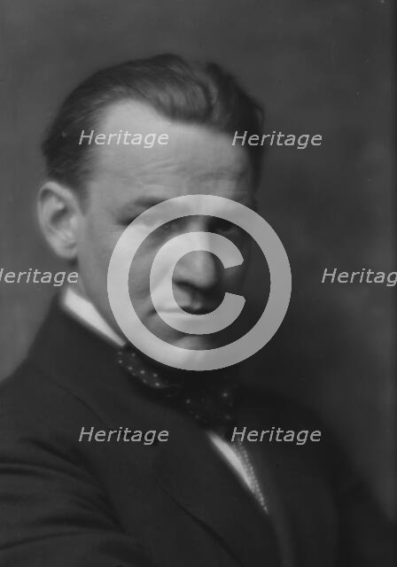 Goldbeck, Walter, portrait photograph, 1915 Mar. 22. Creator: Arnold Genthe.