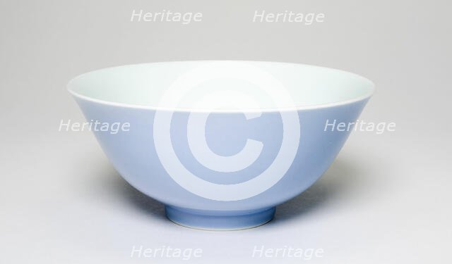 Bowl, Qing dynasty (1644-1911), Yongzheng reign mark and period (1723-1735). Creator: Unknown.