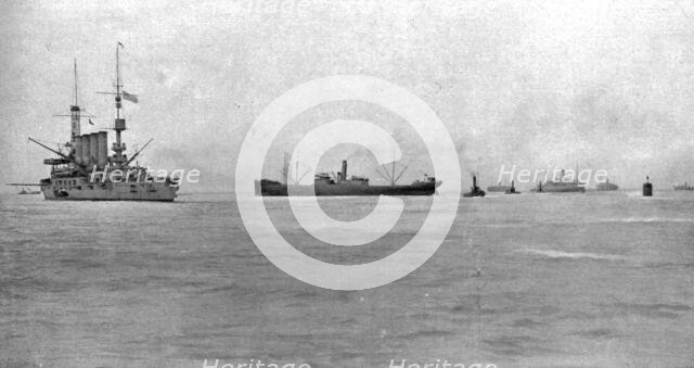 'Les Premiers Contingents Americains en France; L'entrée des transports americains sous..., 1917. Creator: Unknown.