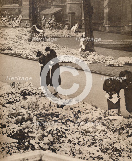'The State Funeral of King George V at Windsor: memorial wreaths', 1936. Artist: Unknown.