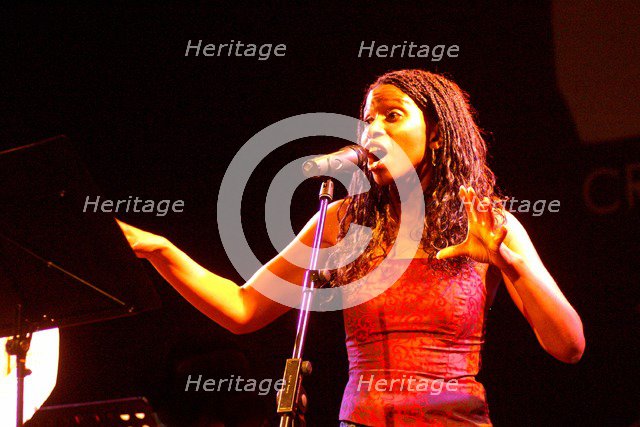 Lynieve Austin, jazz singer, Braithwaite Hall, Croydon, Surrey.  Artist: Brian O'Connor.