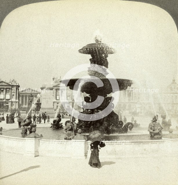 Fountain, Place de la Concorde, Paris, France.Artist: Underwood & Underwood