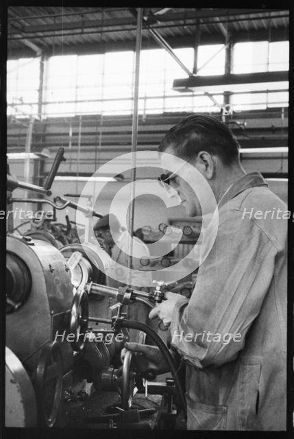 Worker on the shop floor, Wear Flint Glass Works, Alfred Street, Millfield, Sunderland, 1961. Creator: Eileen Deste.