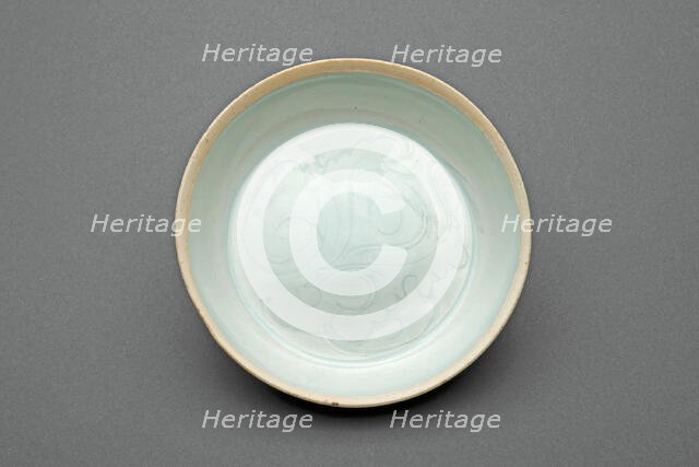 Dish with Sketchy Floral Scrolls, Song dynasty (960-1279). Creator: Unknown.