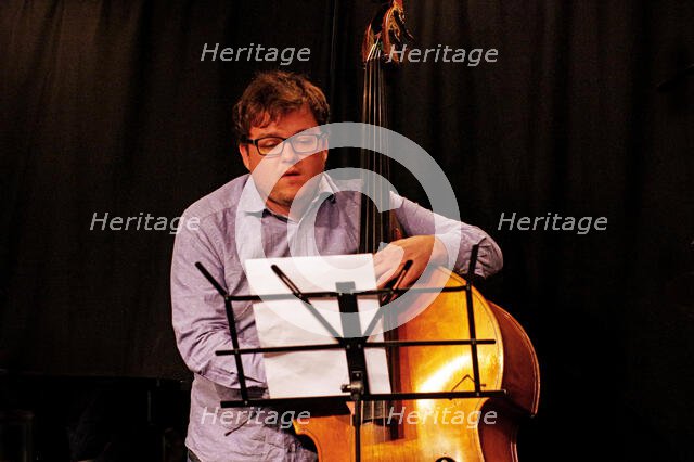 Conor Chaplin, Ari Hoenig Trio, Verdict Jazz Club, Brghton, East Sussex, 6th Oct. 2021. Creator: Brian O'Connor.