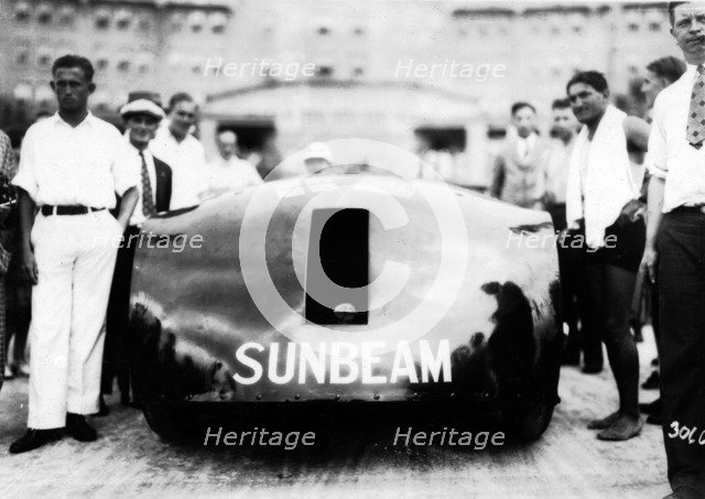 Sunbeam 1000hp World Land speed record attempt at Daytona 1927 Artist: Unknown.