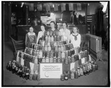 War Garden: Vigo County Canning Clubs, between 1910 and 1920. Creator: Harris & Ewing.
