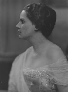 Anthony, E.C., Mrs., portrait photograph, 1916. Creator: Arnold Genthe.