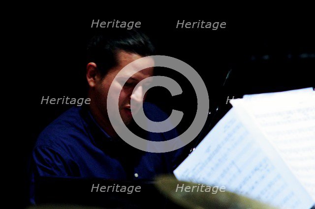 Robert Rodriguez, Watermill Jazz Club, Dorking, Surrey, Jan 2016. Artist: Brian O'Connor.