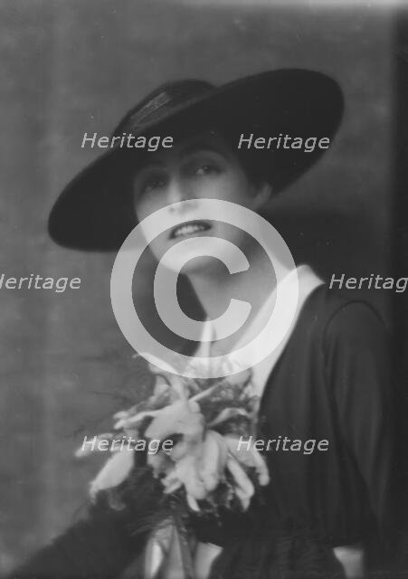 King, G., Miss, portrait photograph, 1915 Apr. 24. Creator: Arnold Genthe.