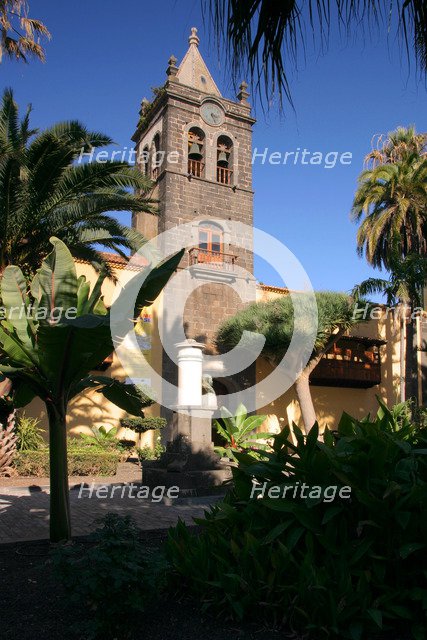 Cabrera Pinto Canary Islands High School, Tenerife, Canary Islands, 2007.