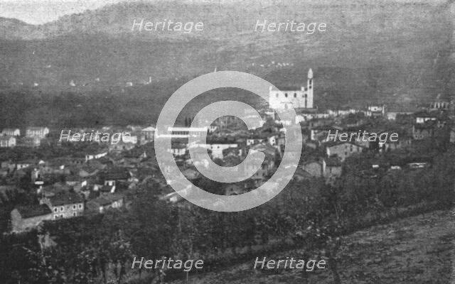 'Arret et recul Autrichiens; Arsiero, d'ou l'ennemi a ete chasse par la contre-offensive du..., 1916 Creator: Unknown.