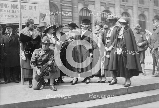 Browning gun, 1918. Creator: Bain News Service.