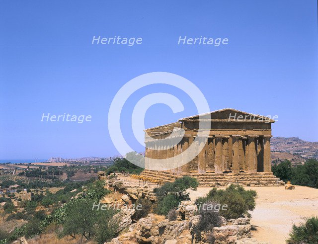 Temple of Concord, Agrigento, Sicily, Italy.