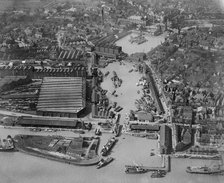 The Humber and Prince's Docks and environs, Kingston upon Hull, Humberside, 1925. Artist: Aerofilms.