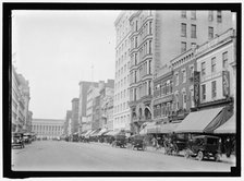 Street view, Washington, D.C., between 1913 and 1917. Creator: Harris & Ewing.