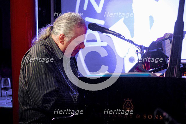 Geoff Castle, Pizza Express, Dean St, London, 2015. Artist: Brian O'Connor.