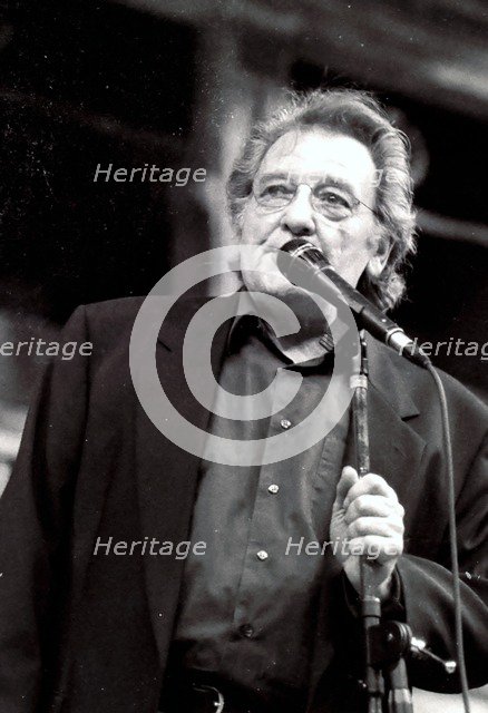 Stan Tracey, The Globe, London, 2000. Artist: Brian O'Connor