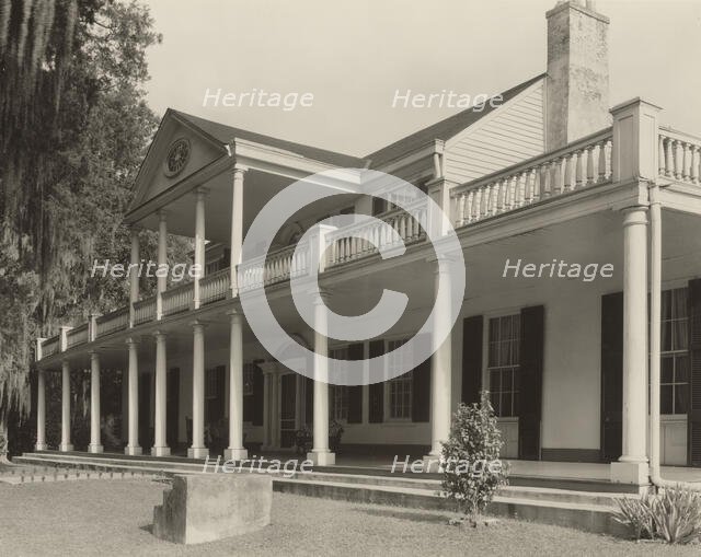 Linden, Natchez, Adams County, Mississippi, 1938. Creator: Frances Benjamin Johnston.