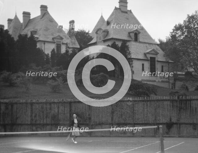 Kahn, Otto H., Mr., estate, 1928 Creator: Arnold Genthe.