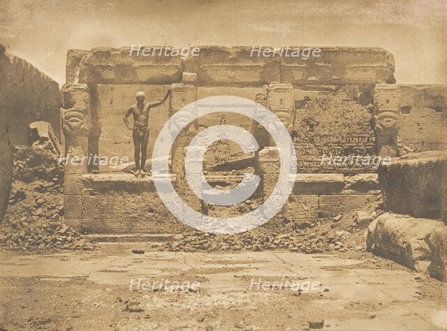 Hypètre d'Athor, sur la Terrasse du grande Temple de Dendérah (Tentyris), 1849-50. Creator: Maxime du Camp.