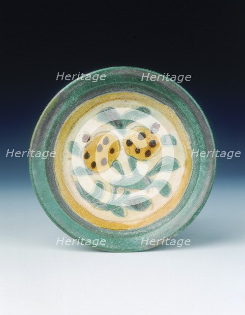 Cizhou-type saucer with pomegranate spray in polychrome glazes, Jin dynasty, China, 1115-1234. Artist: Unknown