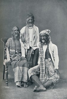 A hairy family of Mandalay, Burma, 1902. Artist: Bourne & Shepherd.