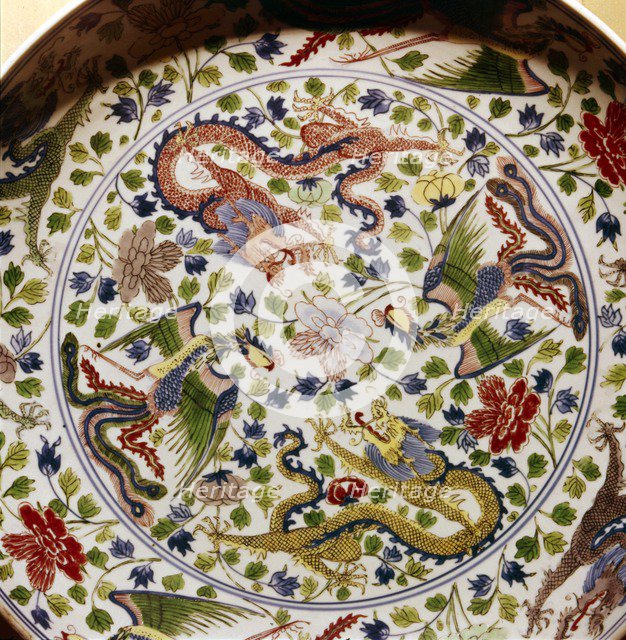 Porcelain Dish with Dragons and Phoenixes, c18th century. Artist: Unknown.