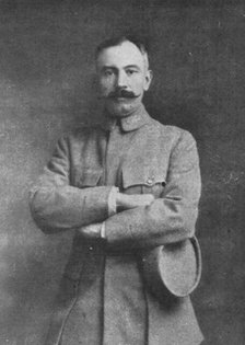 'Au cimetiere de Blercourt; le sous-lieutenant Andre Thome, tombe au bois des Corbeaux..., 1916. Creator: Unknown.