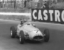 1955 Maserati 250F, Mike Hawthorn at BARC event Crystal Palace. Creator: Unknown.