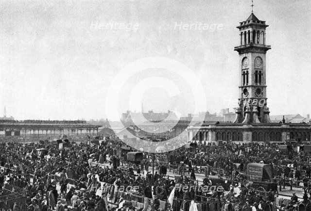 Caledonian Market, London, 1926-1927. Artist: Langfier Photo