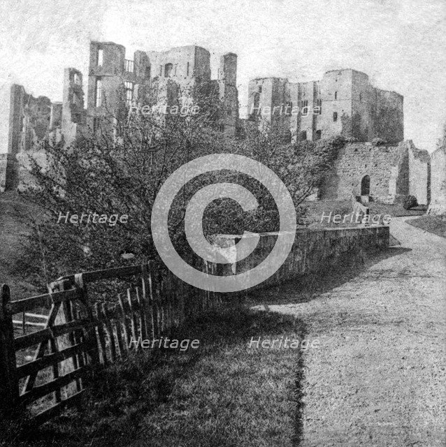 Kenilworth Castle, Warwickshire, late 19th century.Artist: Lenton