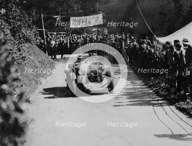 Alfa Romeo competing in the Shelsley Walsh Amateur Hillclimb, Worcestershire, 1929. Artist: Bill Brunell.
