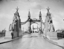 Hammersmith Bridge, Hammersmith, London, c1887-1905. Artist: Henry Taunt