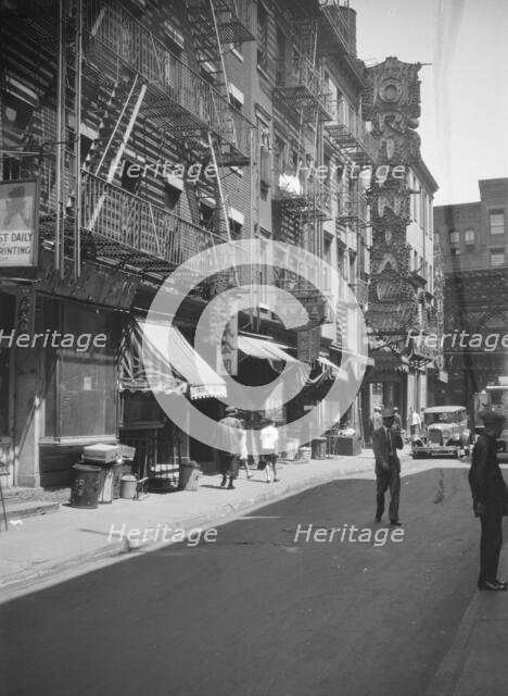 Chinatown, in San Francisco or New York City, between 1911 and 1942. Creator: Arnold Genthe.