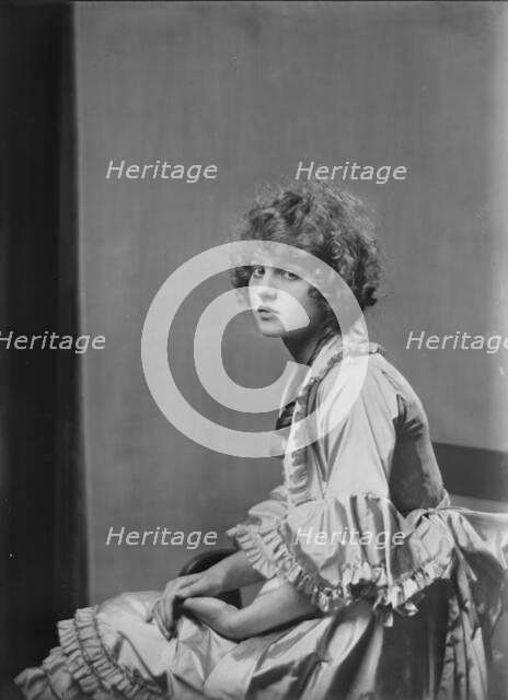 Miss Kathleen Martyn, portrait photograph, 1919 Sept. 23. Creator: Arnold Genthe.