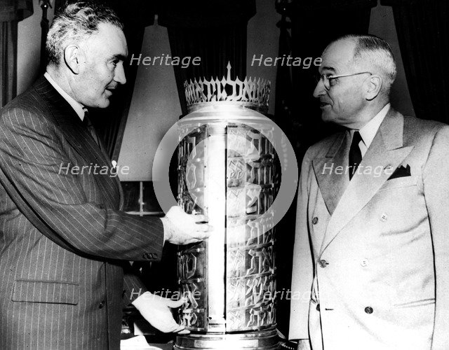 Ambassador Elath makes presentation to President Harry Truman. Artist: Unknown