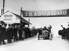 Felice Nazzaro in a Fiat winning the Targo Florio race, Sicily, 1907. Artist: Unknown