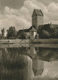 'Dinkelsbuhl - Rothenburger Tor', 1931. Artist: Kurt Hielscher.