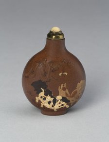 Snuff Bottle with Doves and Pekingese Dogs, Qing dynasty (1644-1911), 1820-1850. Creator: Unknown.