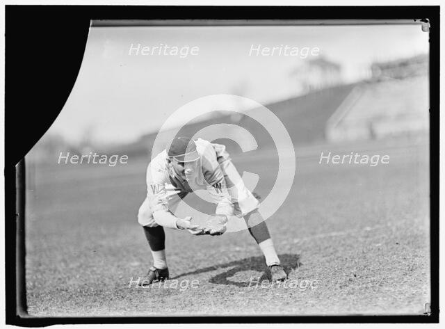 Baseball Players, between 1913 and 1917. Creator: Harris & Ewing.